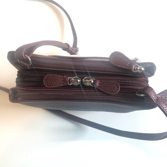 Giani Bernini Wine Deep Purple Softy Core Crossbody Bag, NWT! - Picture 7 of 10